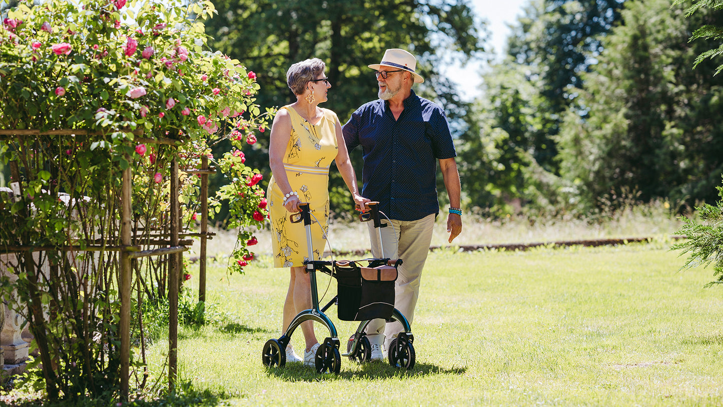 Saljol Carbon Fibre rollator with Drag Brakes