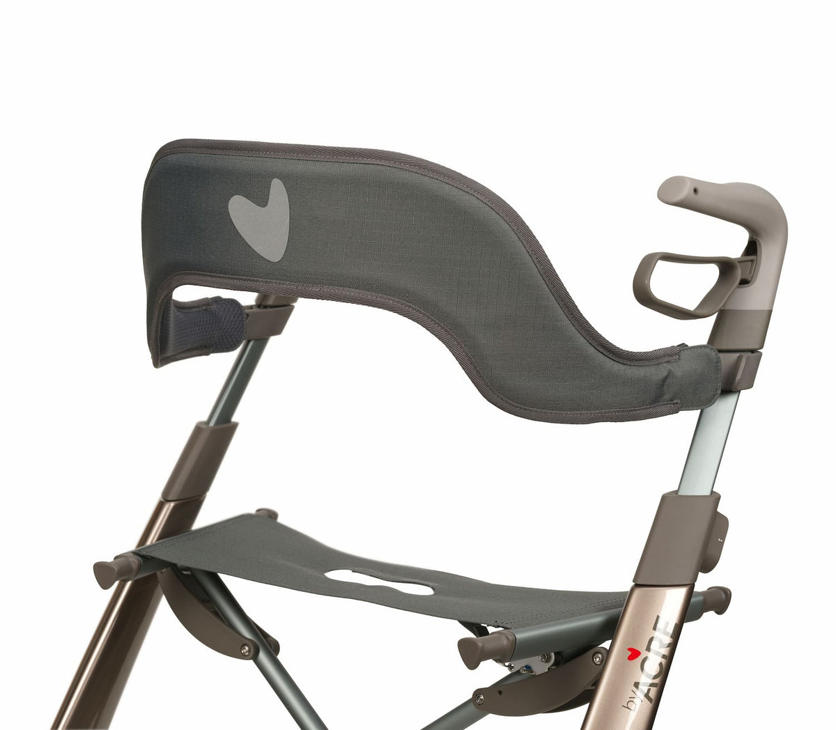 Close-up of the grey padded Overland backrest showing the reflective heart