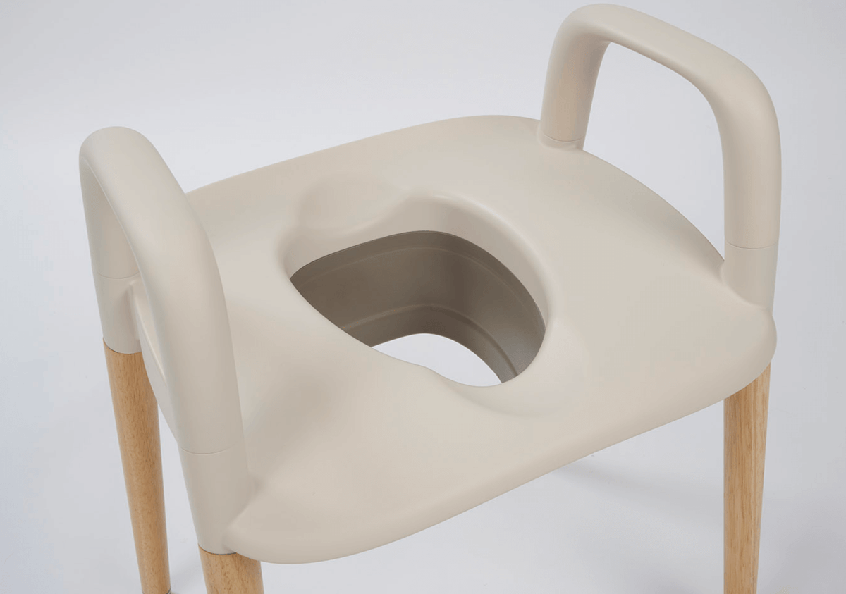 Spryly Poise Raised Toilet Seat