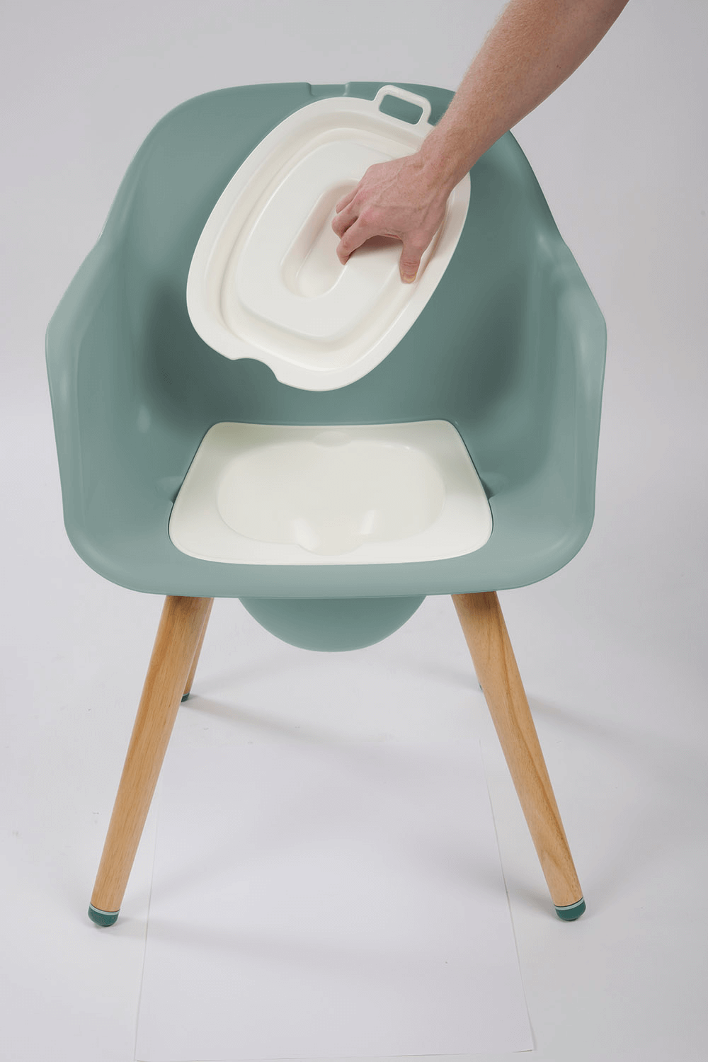 Spryly Poise Commode